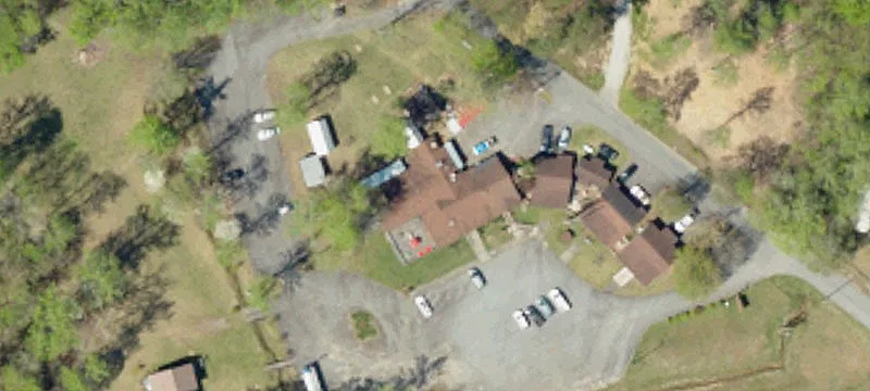Restaurant and Country Market Complex