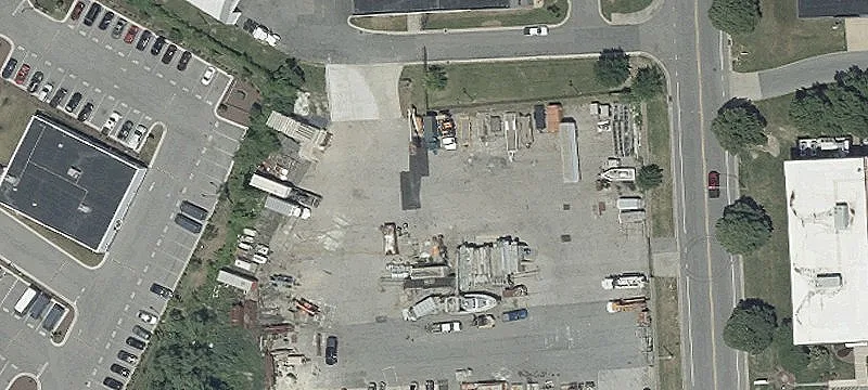 Industrial Service Building with Oversized Drive-Ins