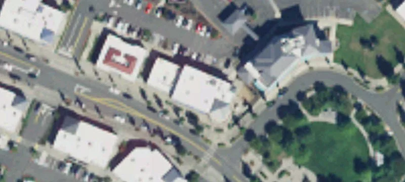 100% Leased Shopping Center