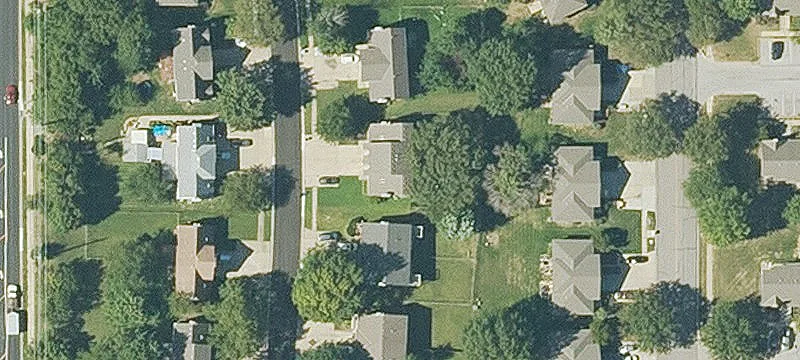 Two-Bedroom Half Duplex with Fenced Backyard