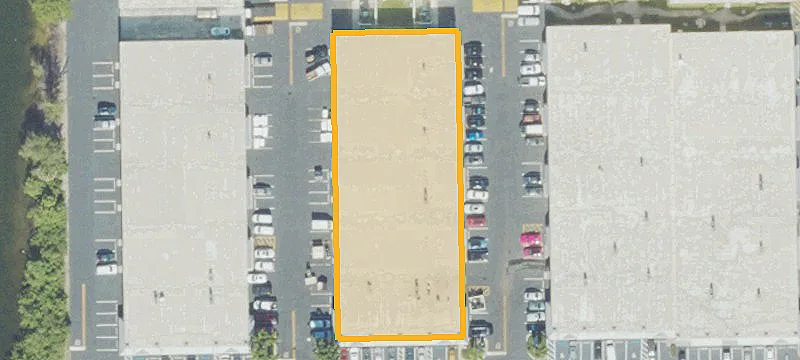 Warehouse with Dock or Grade Loading