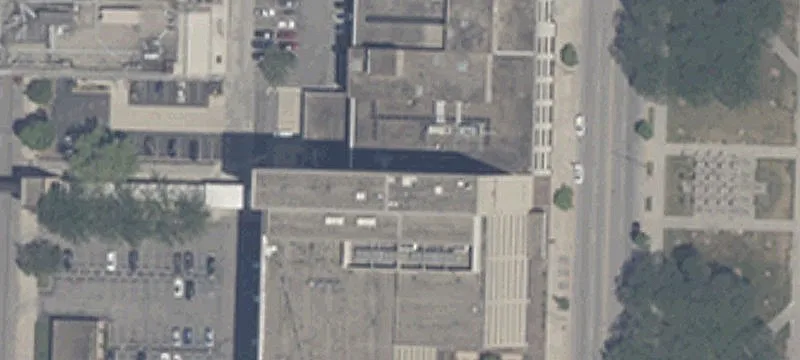 Seven-Floor Office Building with Large Floorplate