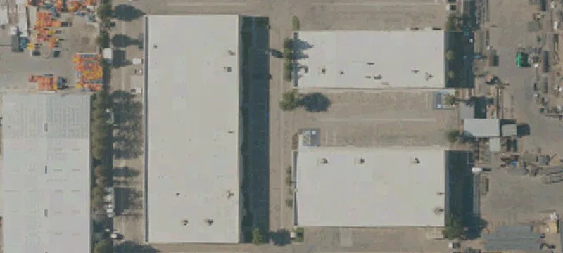 Warehouse with Grade Level Doors