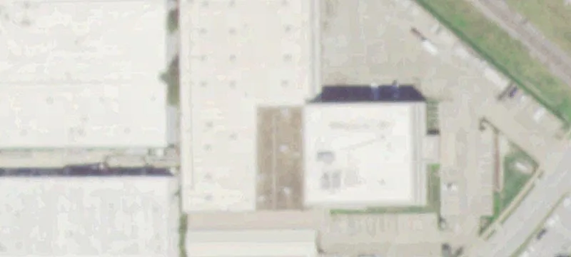 Flex Space with Four Dock-High Doors