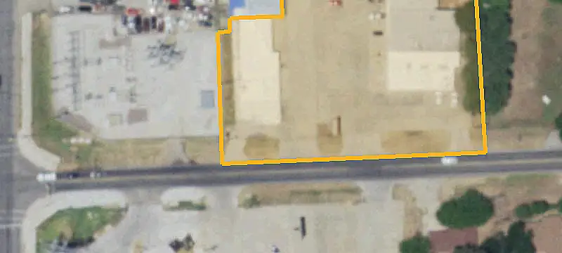 Multi-Tenant Retail Center
