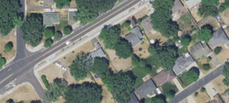 Shopping Center on Signalized Corner