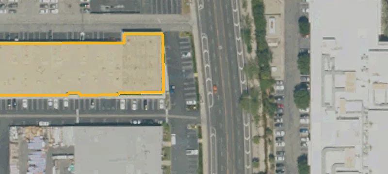 Warehouse with Ground Level Doors