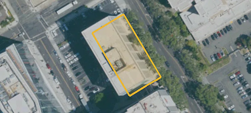 Two-Tower Office Workplace with Courtyard