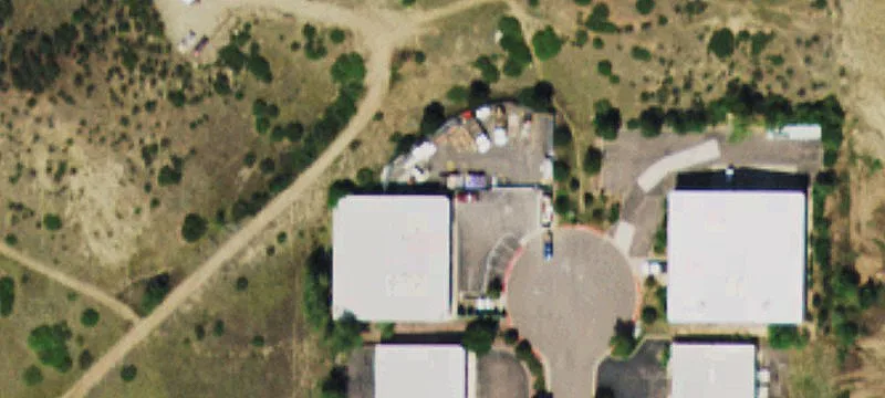 Warehouse with Secured Fenced Yard