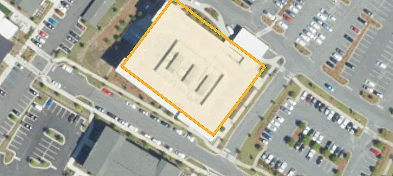 End Cap Retail or Restaurant Space