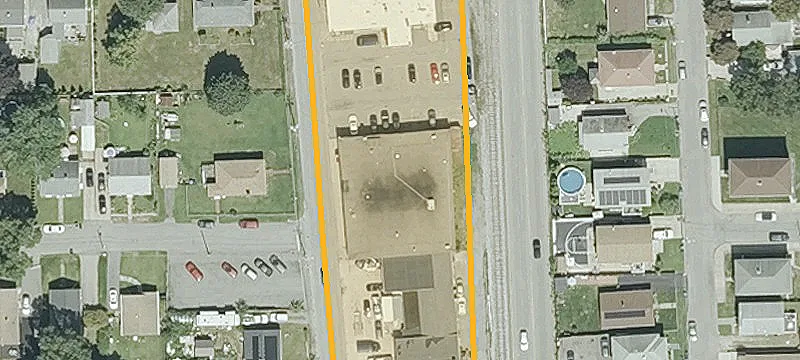 Freestanding Industrial Building with Grade Door