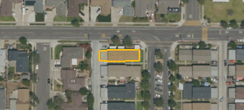 3-Unit Triplex on Corner Lot