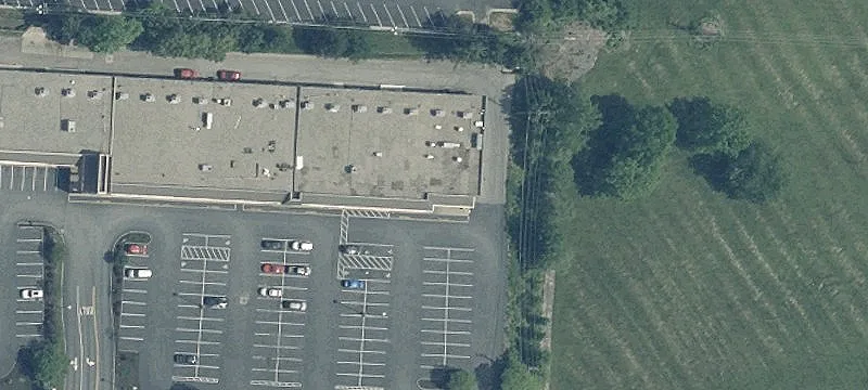 Retail Space at Signalized Intersection