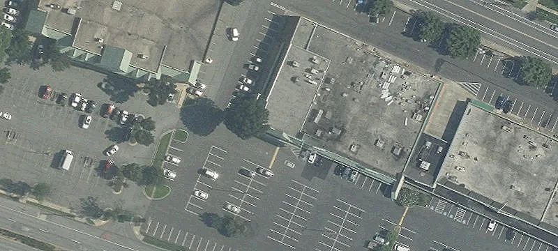 Grocery-Anchored Shopping Center Space