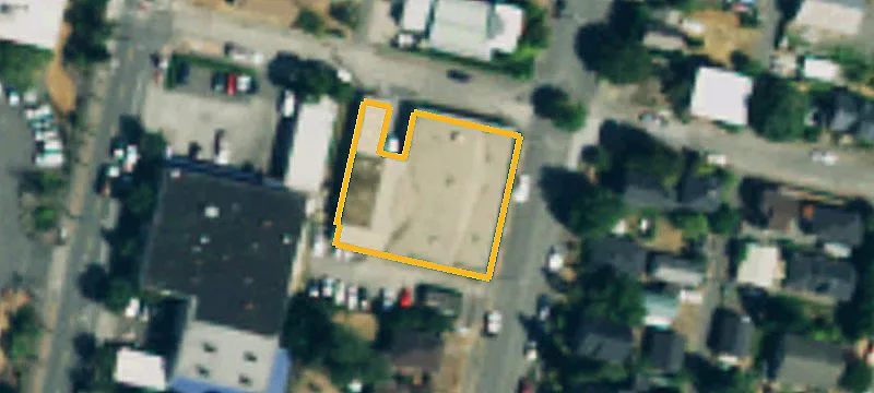 Warehouse with Grade-Level Loading