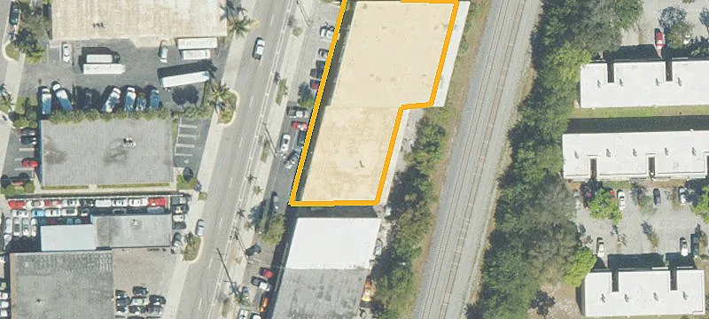 Auto Shop Building with Drive-In Doors