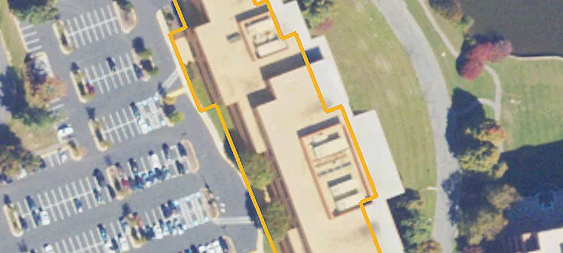 Office Units with Tenant-Only Amenities