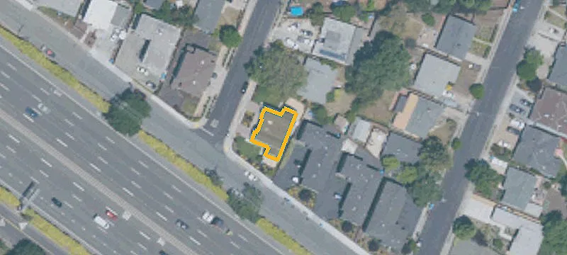 Extensively Renovated Duplex