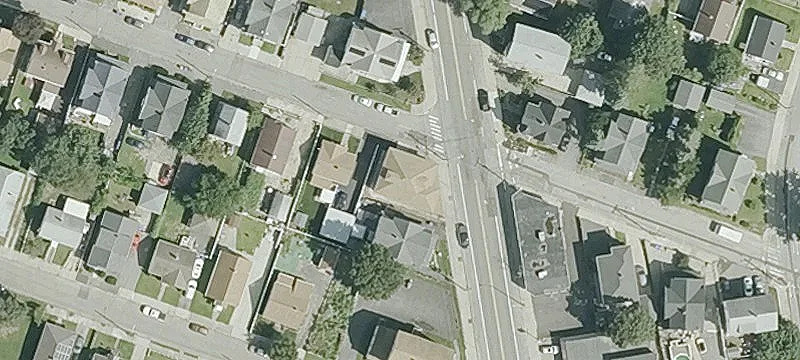 Fully Renovated 4-Unit Mixed-Use Property