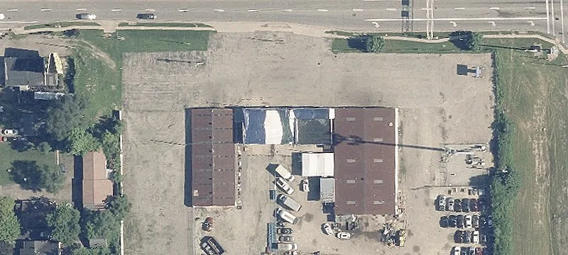 Secured Auto Parts Recycling Industrial Yard