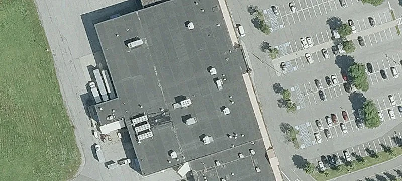 Shopping Center with Major Tenants