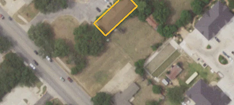 Commercial Land with Rear Outbuilding
