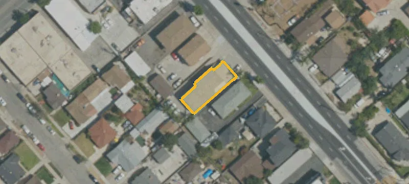 Five-Unit Apartment Building