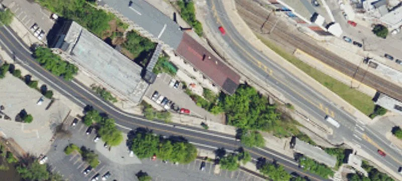 Storefront Space With 12-Foot Clear