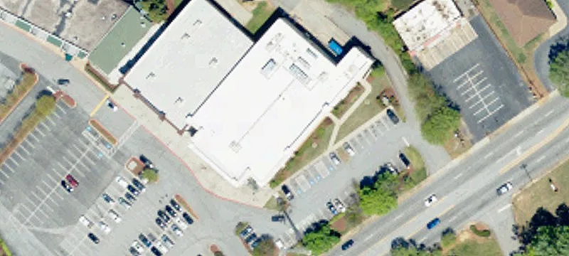 Strip Mall with Signalized Access