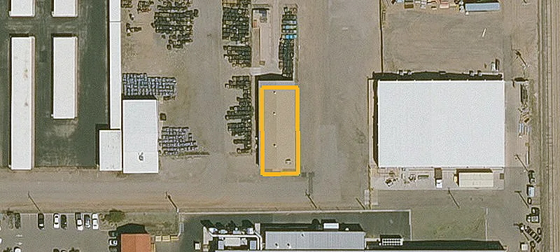 Warehouse with Grade Level Doors