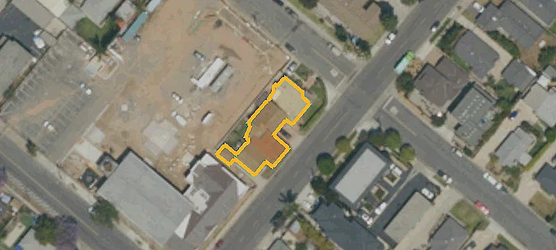 Four-Unit Quadplex on Corner Lot