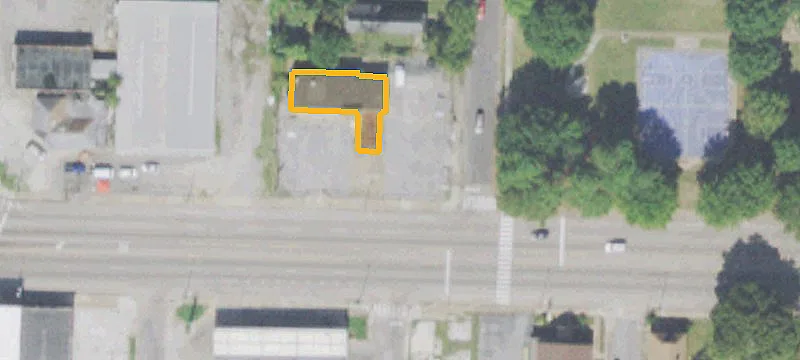 Grocery Convenience Store with Full Fencing