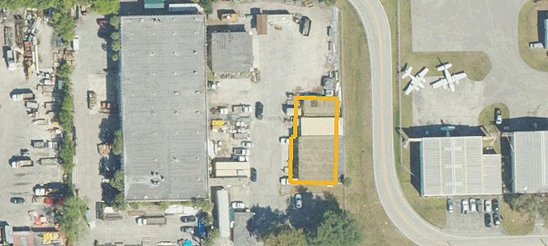 Warehouse with Grade-Level Loading