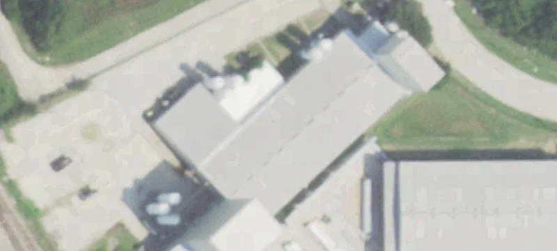 Warehouse with Grade-Level Loading