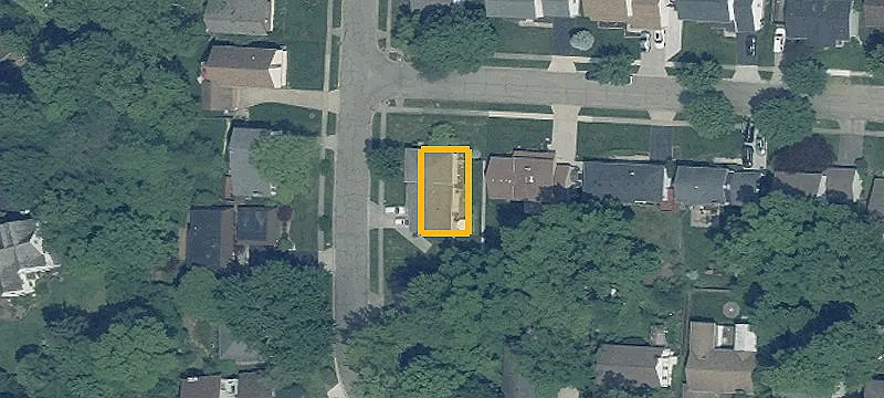 Renovated Duplex With Central A/C