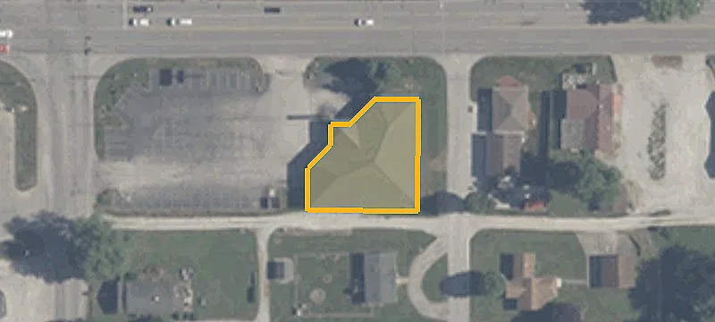 Retail Space with Corner Visibility