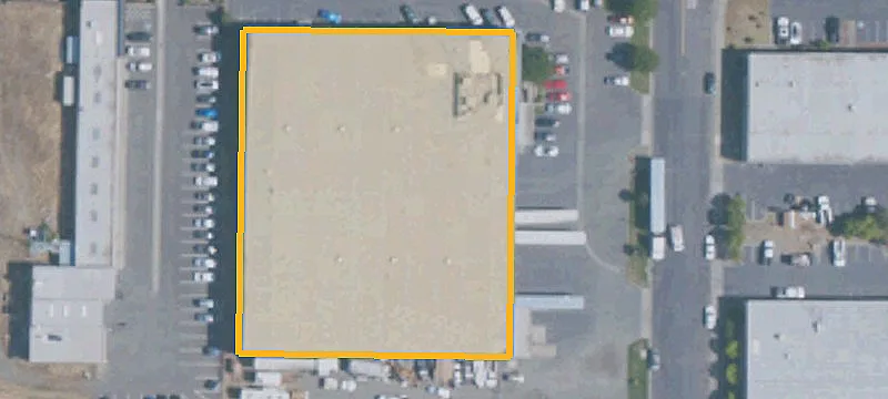Warehouse with 10 Docks