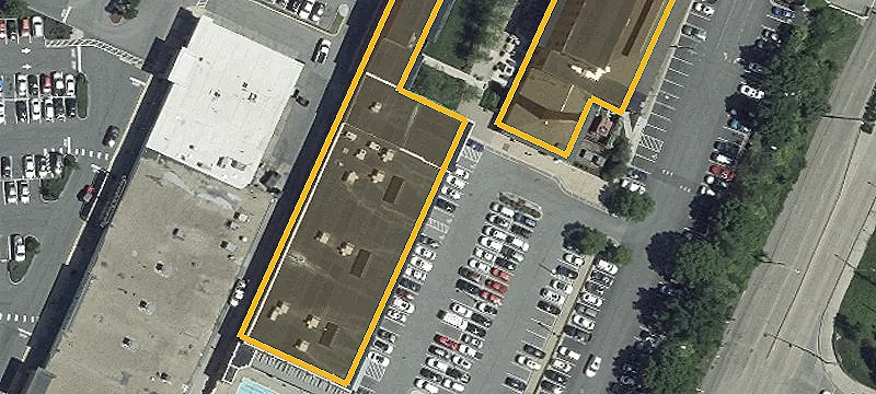Perimeter Office Spaces With Harbor Views