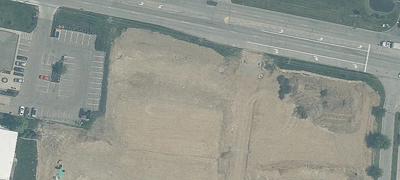 Commercial Land with Signalized Intersection