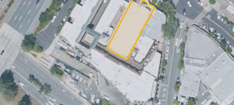 Retail Space with Monument Visibility