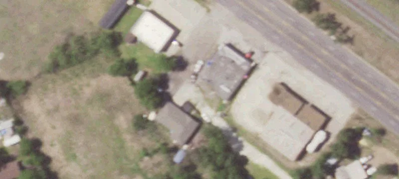 Auto Shop with Multiple Overhead Doors