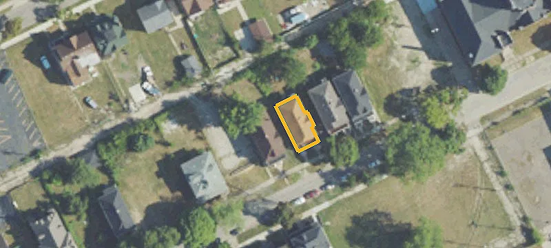 Commercial Lots & Land