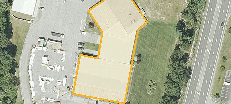 Tradesman-Style Flex Space with 8 Units