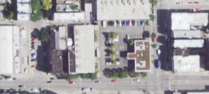 Shopping Center with High Visibility
