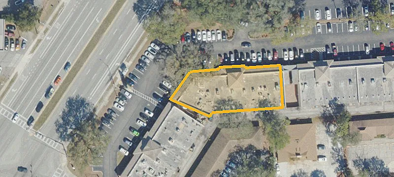 Shopping Center with Multiple Ingress/Egress