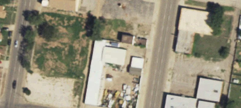 Flex Space with Overhead Door