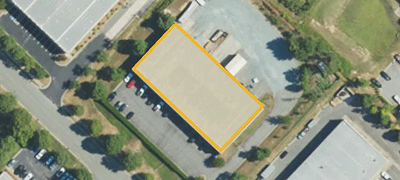 Flex Industrial Suite with Drive-In Door