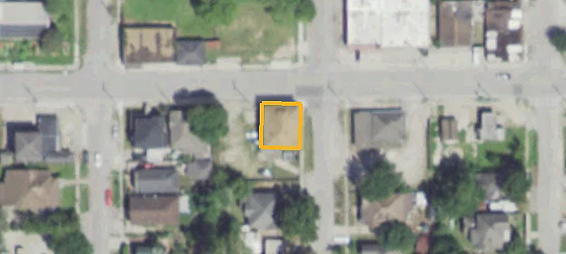 6-Unit Apartment Building