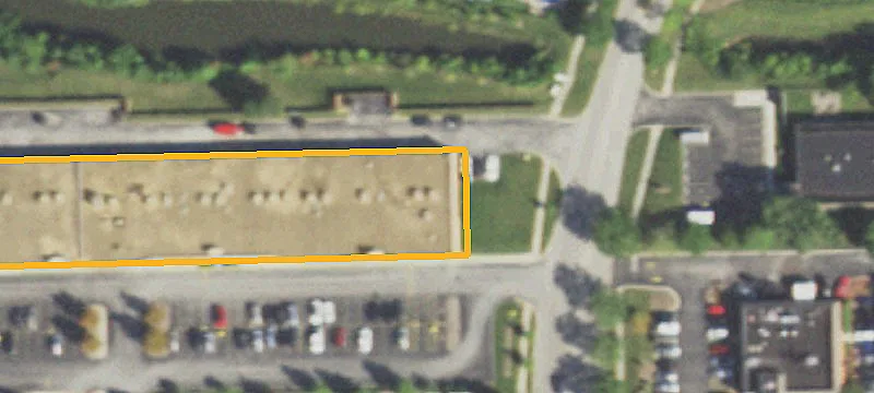 Retail Space with High Visibility