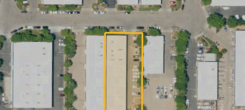 Warehouse Sublease with Grade Level Door